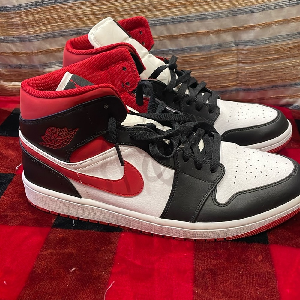 Nike Jordan Air Mid Red, Black, and White Shoes Men size 12